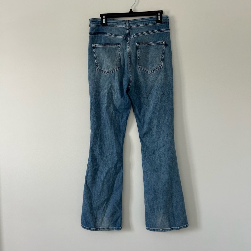 Anthropologie Pilcro The Icon Flare Distressed High Rise Medium Wash Jeans 29 - Picture 3 of 12